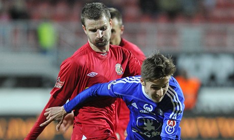 Brno - Olomouc. Tomá Frejlach (vlevo vpedu) z Brna a David Houska z Olomouce