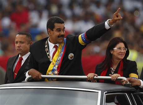 Nicolas Maduro s manelkou