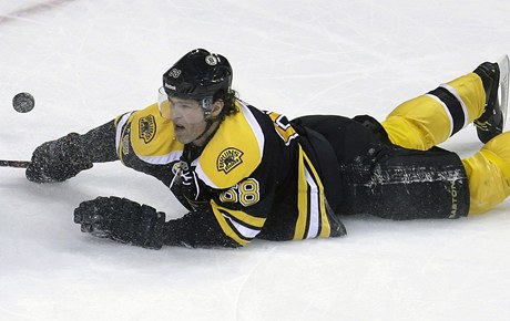 Jaromír Jágr v dresu Bostonu Bruins.