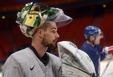 Branká eské hokejové reprezentace Alexander Salák