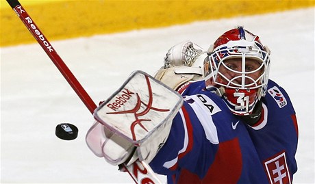 Slovenský hokejový branká Rastislav Staa