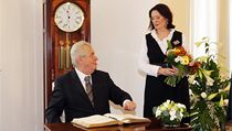 Prezident Miloš Zeman před svým projevem v Poslanecké sněmovně s šéfkou dolní komory Miroslavou Němcovou | na serveru Lidovky.cz | aktuální zprávy