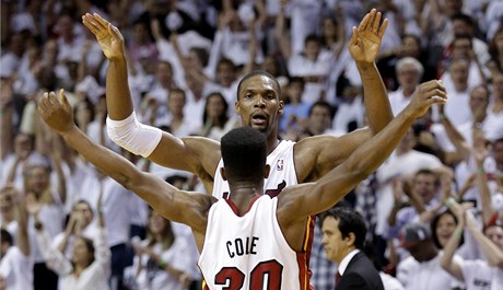 Chris Bosh a Norris Cole z Miami Heat