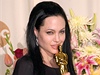 Angelina Jolie zskala Oscara za vedlej roli ve filmu Naruen