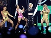Pink pedvedla na pódiu velkou show.