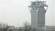 Archivní foto: Ústředí Českého Telecomu na pražském Žižkově. | na serveru Lidovky.cz | aktuální zprávy