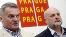 Pražský primátor Bohuslav Svoboda a předseda klubu pražských zastupitelů za ODS Ondřej Pecha vystoupili na tiskové konferenci po jednání zastupitelského klubu ODS. | na serveru Lidovky.cz | aktuální zprávy