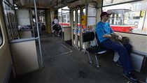 Interiér tramvaje KT8D5. | na serveru Lidovky.cz | aktuální zprávy