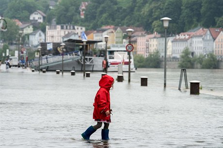Jiní a východní Nmecko trápí povodn.