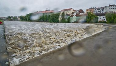 Hladiva Otavy stle stoup. Fotografii zaslal ten Dominik Kuera.