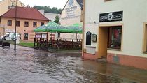 Voda se zastavila dva centimetry před vchodem, popisuje majitelka bistra Blackdog Cantina. | na serveru Lidovky.cz | aktuální zprávy