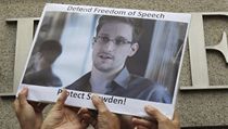 Protesty před americkým velvyslanetvím v Hongkongu. | na serveru Lidovky.cz | aktuální zprávy