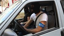 Razie v galerii Myšák, kde má kancelář lobbista Roman Janoušek. | na serveru Lidovky.cz | aktuální zprávy
