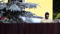 Policie prohledala dům právníka Tomáše Jindry v Hrusicích. | na serveru Lidovky.cz | aktuální zprávy