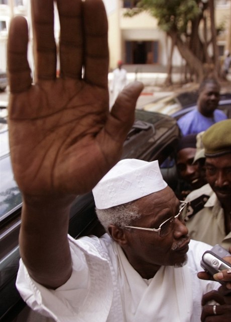 V Senegalu zatkli adského exprezidenta Habrého.