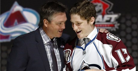 Nathan MacKinnon se stal jednikou draftu NHL 2013, vybralo si ho Colorado.
