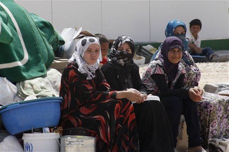 Syrské uprchlice v jordánském táboe Zátarí