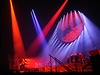 Roger Waters, spoluzakladatel skuipny Pink Floyd, zazpíval v Praze.