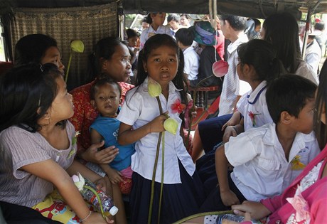 Kambodské eny prodávají panenství svých nezletilých dcer (ilustraní fotografie) 