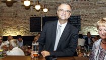 Miroslav Kalousek si dal jedno rovnou na baru. | na serveru Lidovky.cz | aktuální zprávy