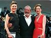 Terry Gilliam s dcerami Amy (vlevo) a Terry. Do Benátek pivezli novinku The Zero Theorem.