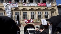 Squateři obsadili dům v Praze na Pohořelci. | na serveru Lidovky.cz | aktuální zprávy