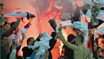 Fanoušci Slavie při derby. | na serveru Lidovky.cz | aktuální zprávy