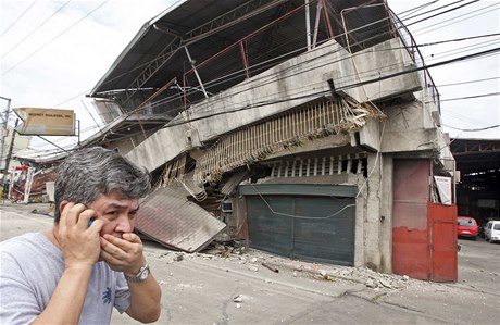 Jiní Filipíny postihlo v úterý silné zemtesení