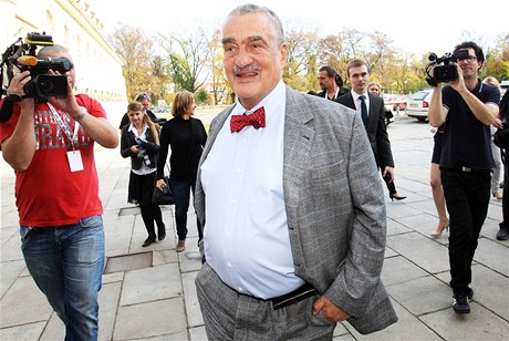 Karel Schwarzenberg ped volebním tábem TOP 09.