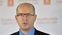 Předseda ČSSD Bohuslav Sobotka čelí výzvě k odstoupení z funkce předsedy ČSSD. | na serveru Lidovky.cz | aktuální zprávy