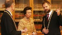 Britská princezna Anna na návštěvě Karlovy univerzity s rektorem prof. RNDr. Václavem Hamplem, DrSc. | na serveru Lidovky.cz | aktuální zprávy