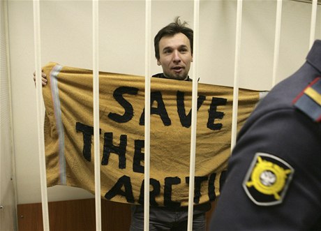 Aktivisté Greenpeace: Polák Tomasz Dziemianczuk 