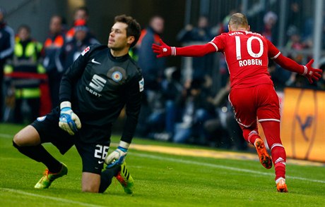 Arjen Robben oslavuje vstelenou branku