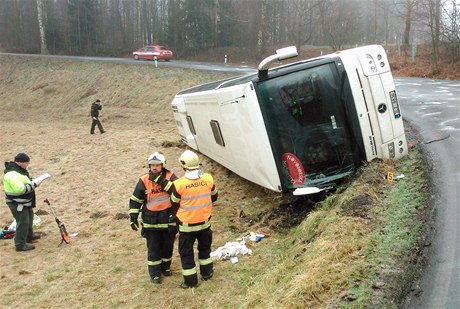 U Osené na Liberecku havaroval autobus