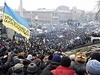 V Kyjev se shromádilo pes 200 tisíc demonstrujících. 