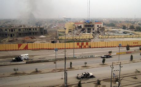 Irácká odno teroristické organizace Al-Káida zcela ovládla iráckou Fallúdu.