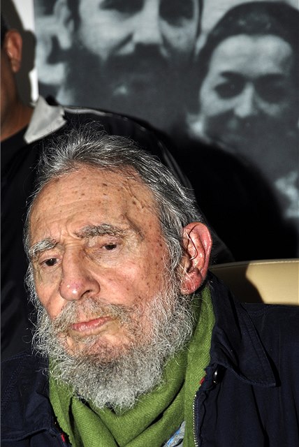 Fidel Castro se po devíti msících opt ukázal na veejnosti.
