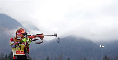 Gabriela Soukalová pi stíhacím závod v Ruhpoldingu.