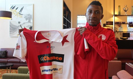 Nová posila Slavie Joseph Mensah.