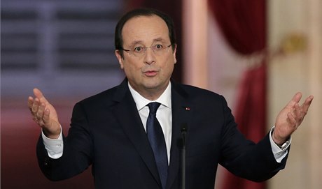 Prezident Francie Francoise Hollande na úterní tiskové konferenci.