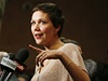 Maggie Gyllenhaalová má za sebou adu rolí. Vedle Úsmvu Mony Lisy zapsobila nejvýraznji ve snímku Sekretáka. 