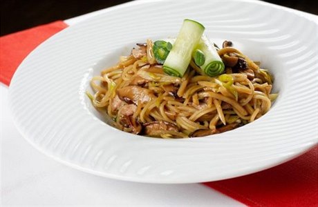 Restaurace Noodles nabízí pehlídku nudlí a tstovin veho druhu, od obyejných...