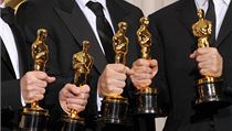 Akademie diskvalifikovala z oscarové nominace titulní píseň z filmu Alone yet not alone. | na serveru Lidovky.cz | aktuální zprávy
