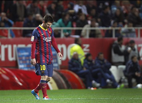 Lionel Messi pi utkání se Sevillou.
