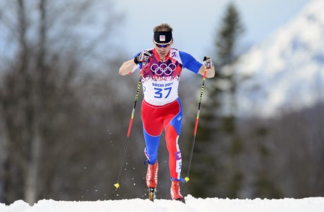 Luká Bauer na trati klasické patnáctky.