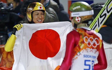 Nepopsatelná radost 41letého Noriaki Kasaie z olympijské medaile