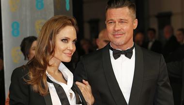 Brad Pitt a ANglelina Jolie na pedvn cen BAFTA.