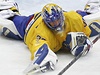 Henrik Lundqvist odvrací jeden z kanadských pokus