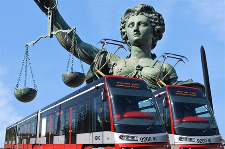 Nákup tramvají za 19 miliard korun pro Dopravní podnik hlavního msta Prahy by mohl skonit u soudu.