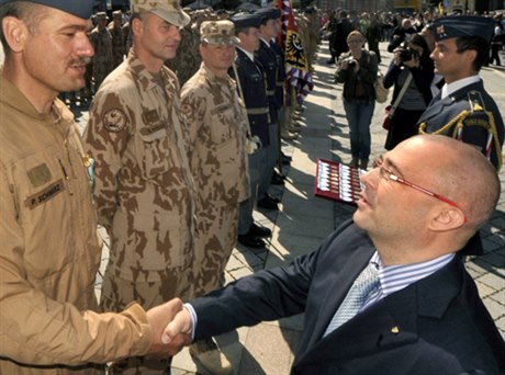 Martin Barták elí obvinní, e si ml íci o peníze výmnou za vyeení problém spolenosti Tatra.